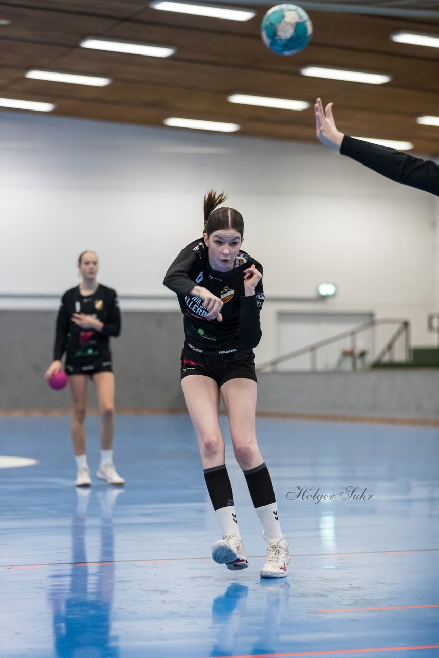 Bild 159 - wBJ TSV Ellerbek - TSV Uetersen : Ergebnis: 15:10